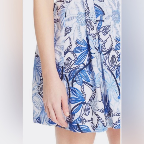 NWT! PARKER 'Jacquel' ~ White & Blue Floral Pleated A-Line
Party Dress, Sz Small - Picture 13 of 14